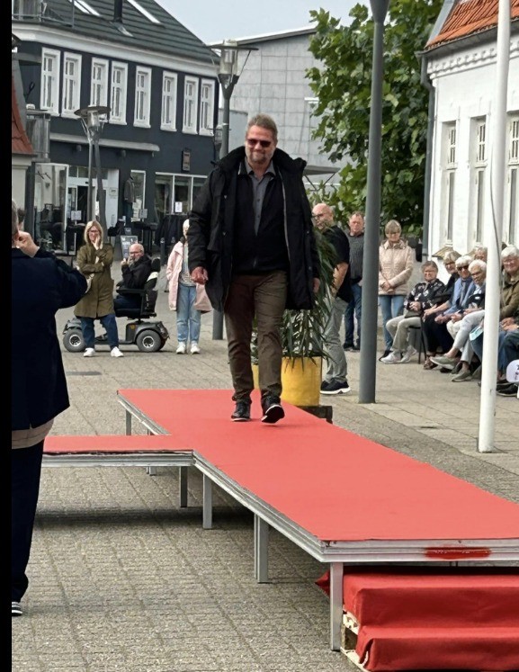 give mode show.nr.3